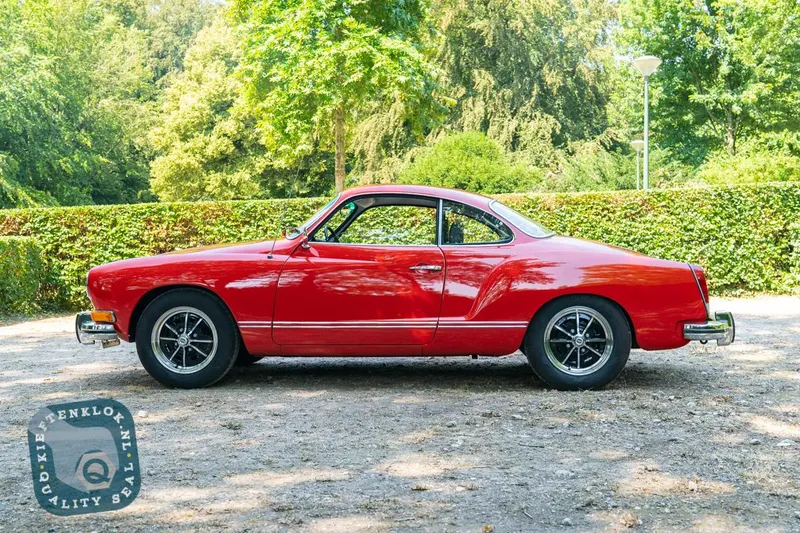 Volkswagen Karmann Ghia Coupé 2