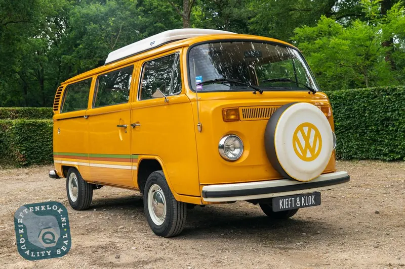 Volkswagen T2 Bus Westfalia Camper 11