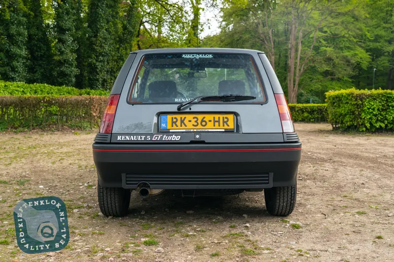 Renault 5 GT Turbo 8