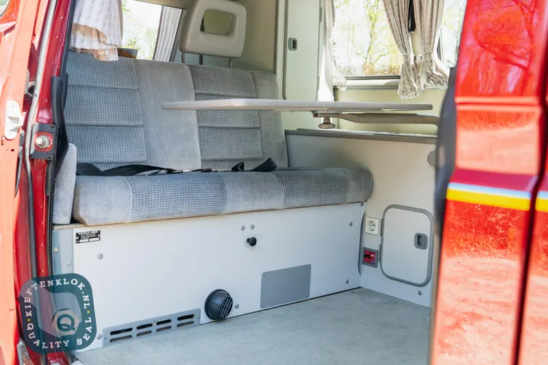 Volkswagen T3 Westfalia 9