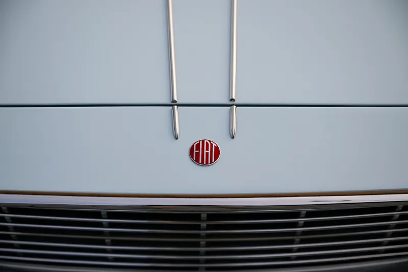Fiat 1500 Vignale 12