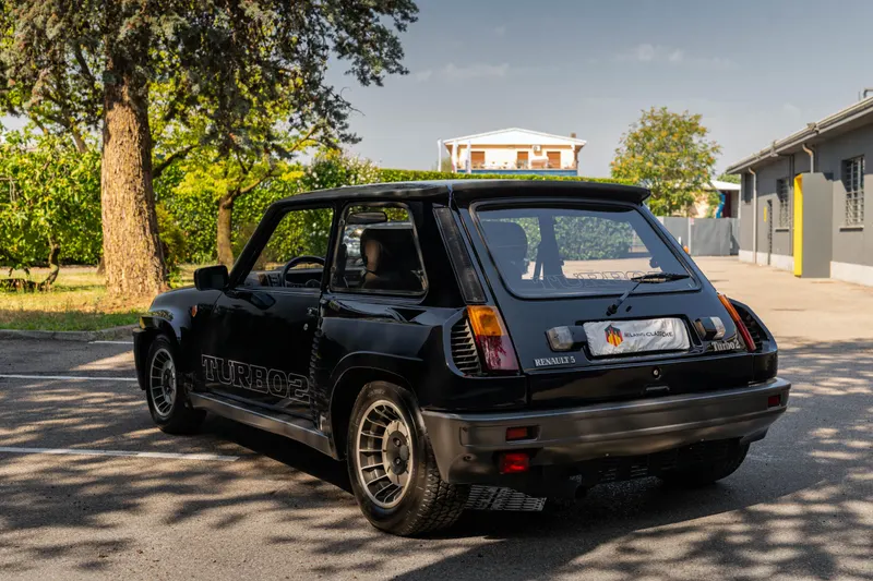 Renault 5 Turbo Maxi - Ex. Momo Sigala 4