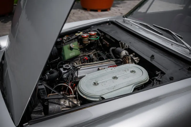 Fiat 2300 S Coupé 13