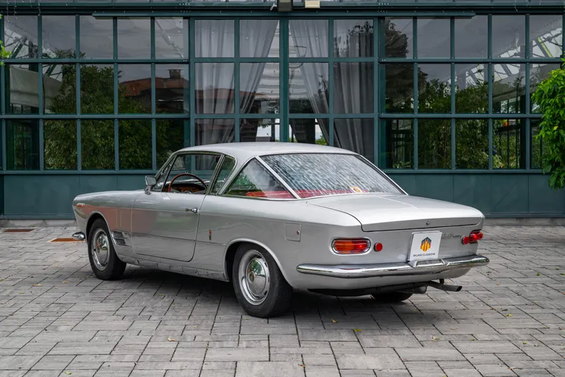 Fiat 2300 S Coupé 4