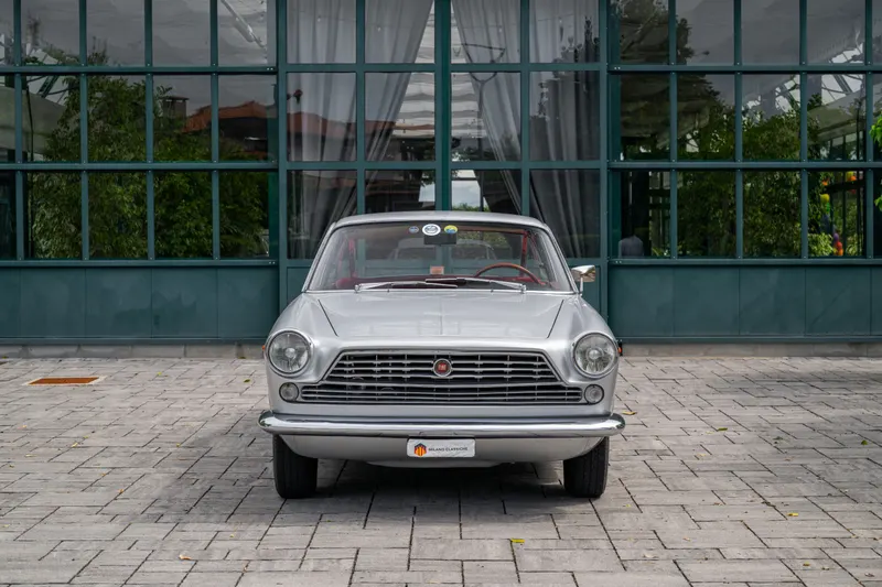 Fiat 2300 S Coupé 9