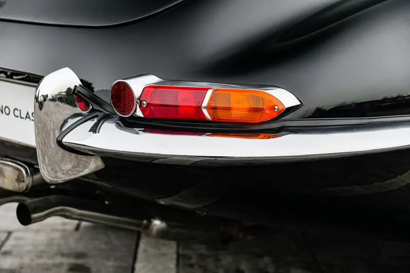 Jaguar E-Type Coupè 2+2 I serie 4.2 11