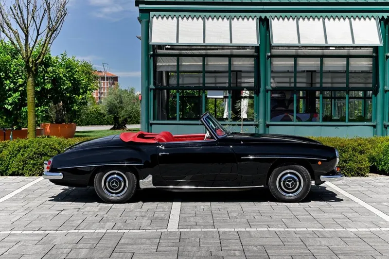 Mercedes-Benz 190 SL 6