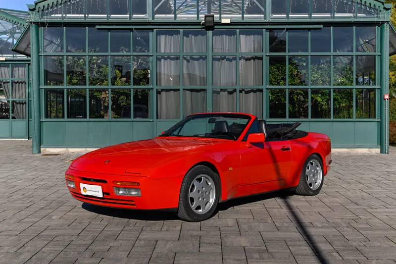 Porsche 944 S2 Cabrio 2