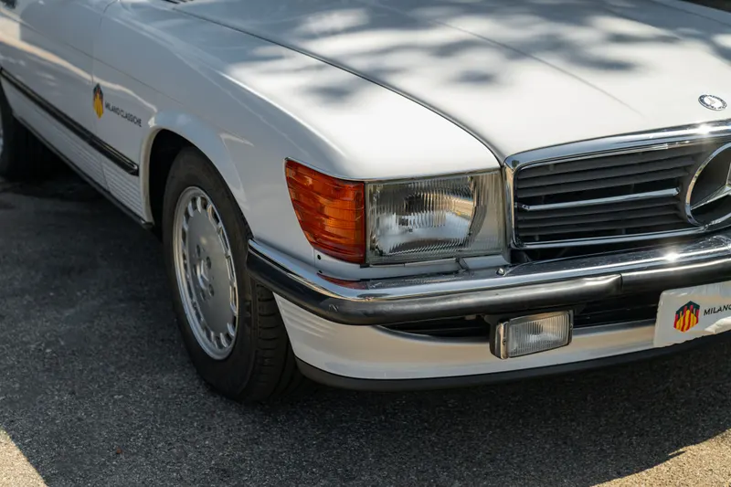 Mercedes-Benz 500 SL R107 10