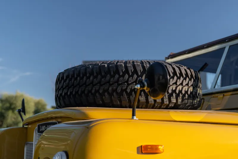 Defender 109 HT 9