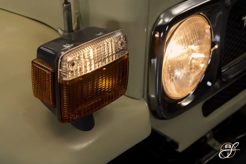 Toyota LandCruiser Pick Up FJ45 6