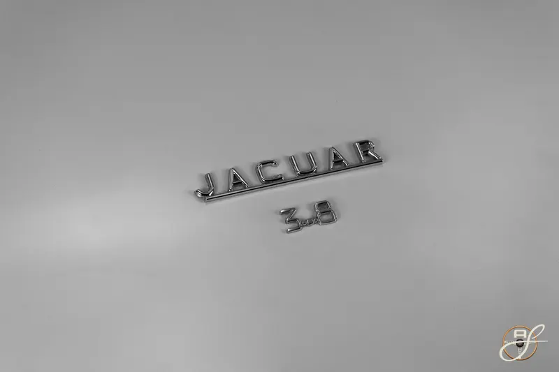 Jaguar MKII 5