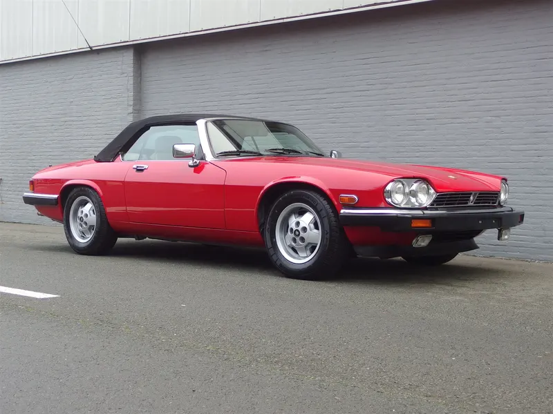 Jaguar XJS Convertible 2