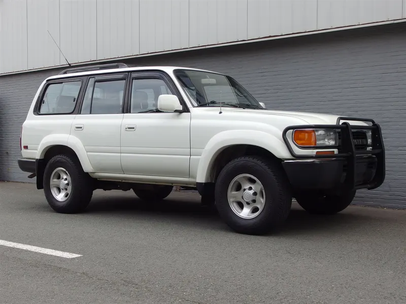 Toyota Land Cruiser 4.0L 9