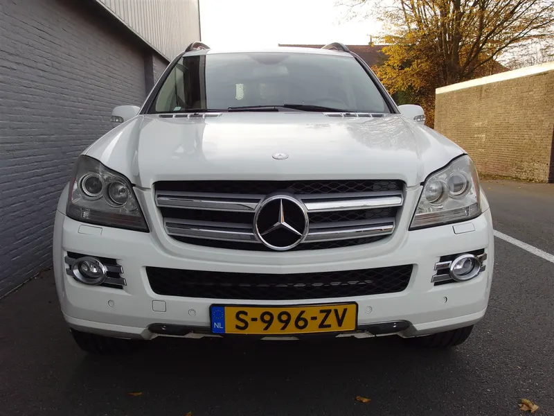 Mercedes-Benz GL450 9