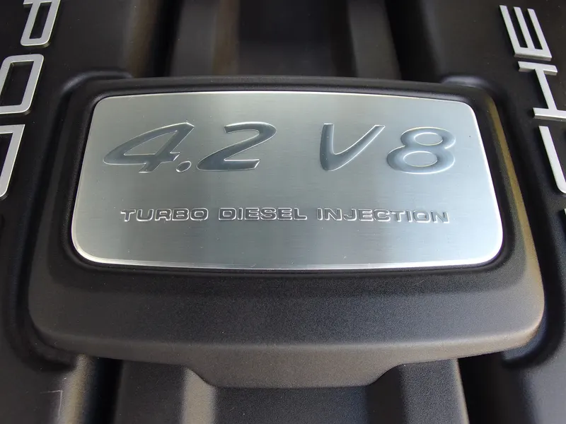 Porsche Cayenne S 4.2L V8 Diesel 6
