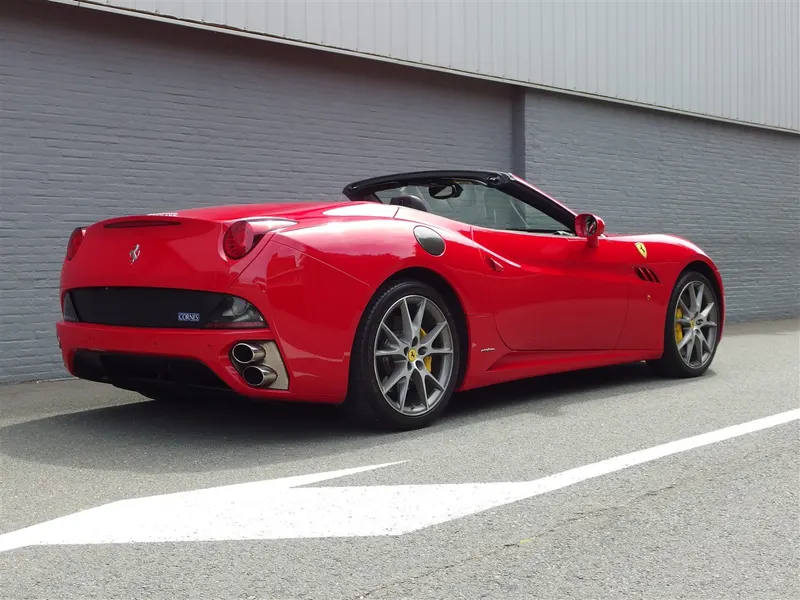 Ferrari California 30 4