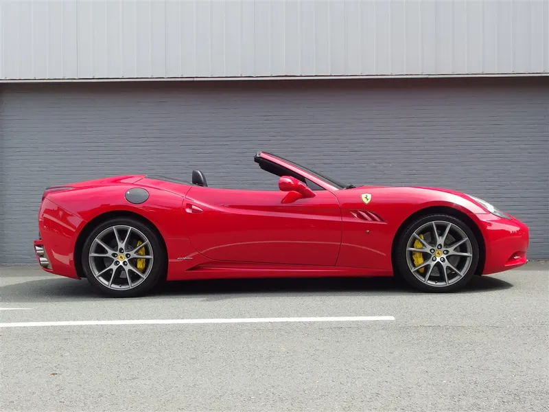 Ferrari California 30 2