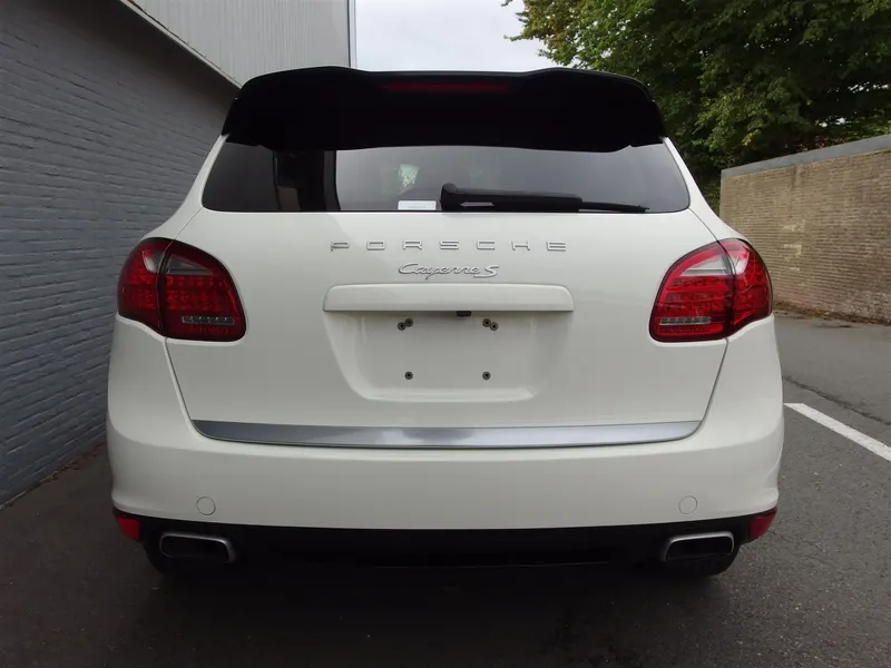Porsche Cayenne S 4.8L 10
