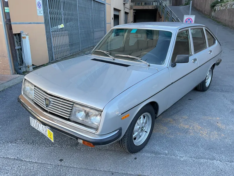 Lancia BETA 2000 EXECUTIVE 2