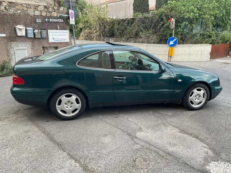 Mercedes-Benz CLK 200 10