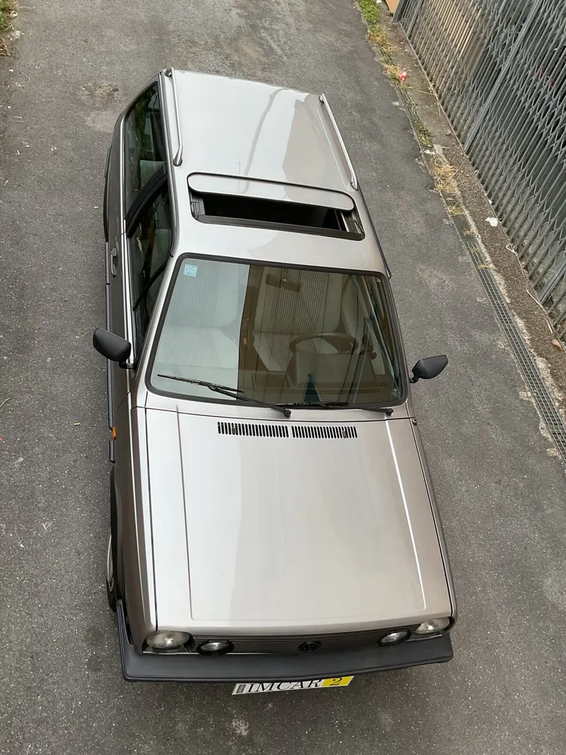 Volkswagen POLO CL 9