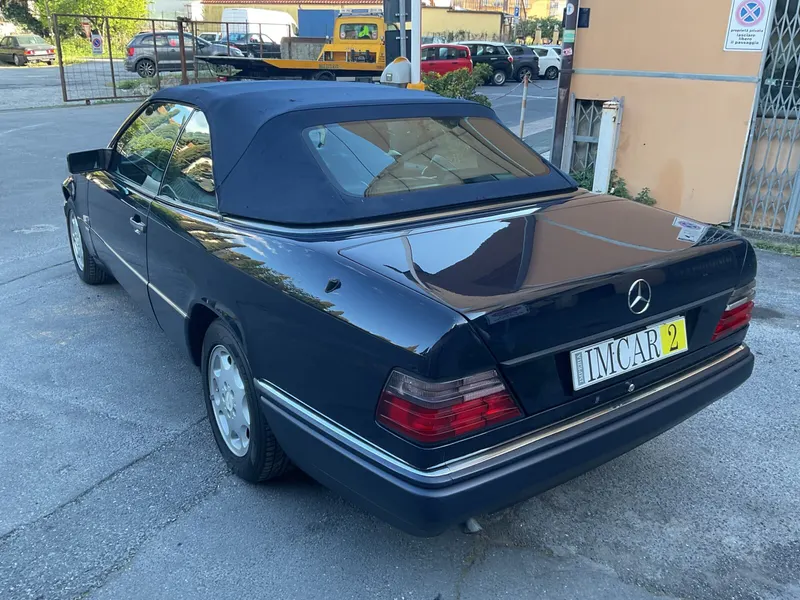 Mercedes-Benz E 200 CABRIOLET 7