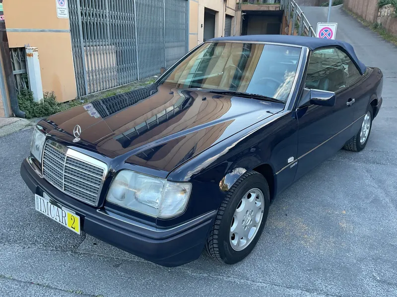 Mercedes-Benz E 200 CABRIOLET 5