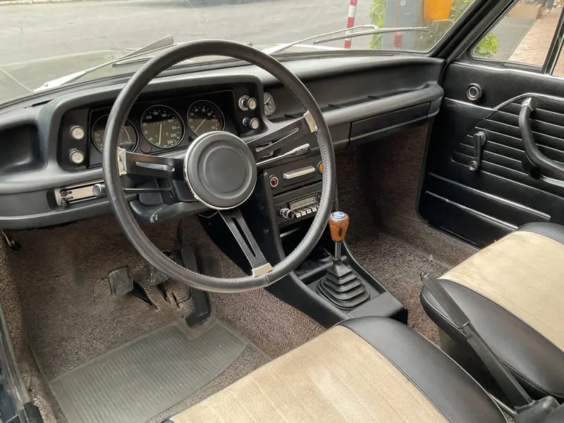 BMW 2002 TII TOURING 13