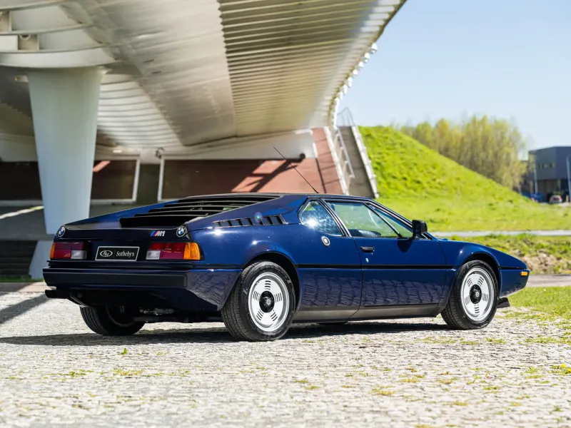 BMW M1 6