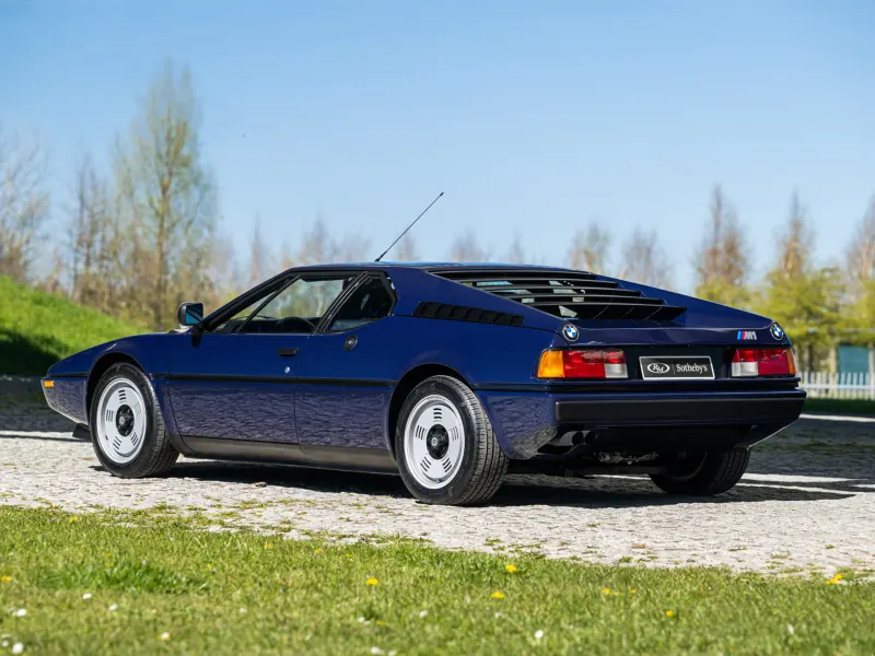 BMW M1 8