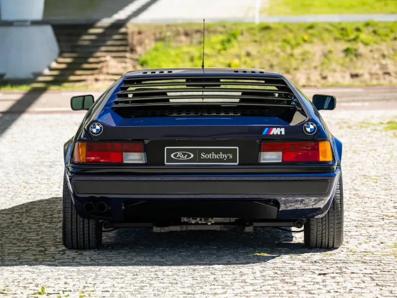 BMW M1 7