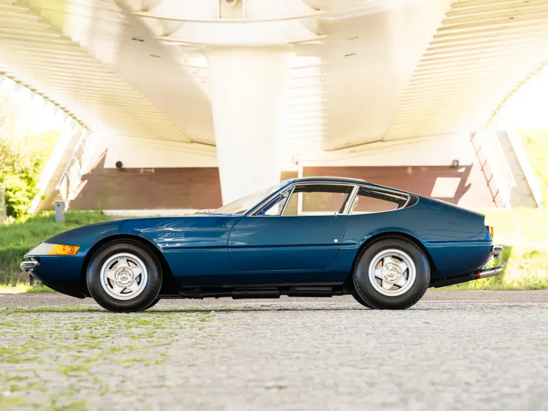 Ferrari 365 GTB/4 Daytona Berlinetta by Scaglietti 9