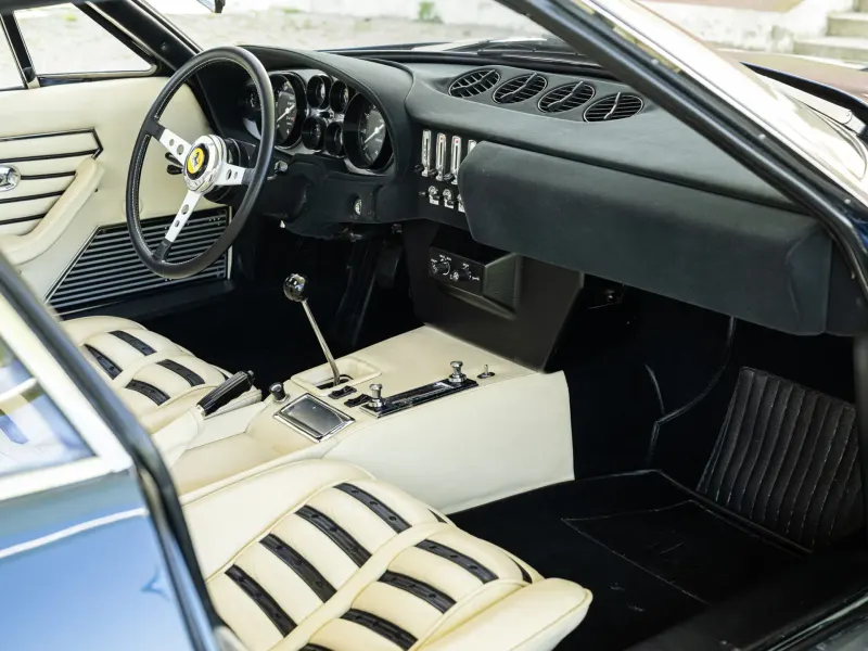 Ferrari 365 GTB/4 Daytona Berlinetta by Scaglietti 12