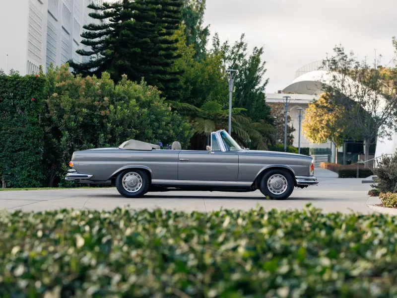 Mercedes-Benz 280 SE 3.5 Cabriolet 13