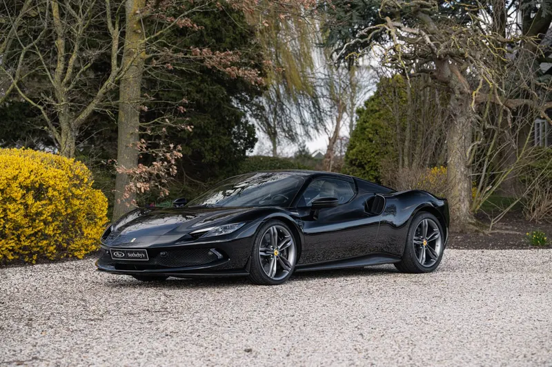 Ferrari 296 GTS 11