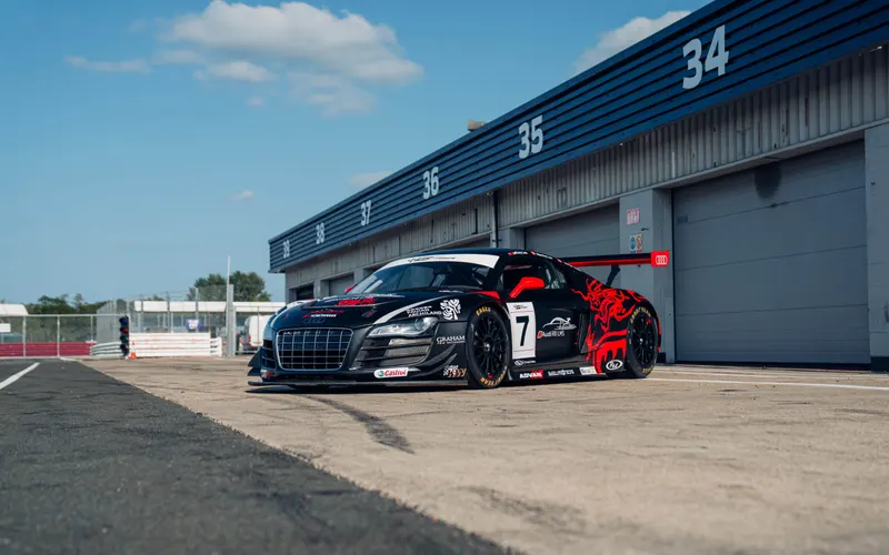 Audi R8 LMS GT3 11