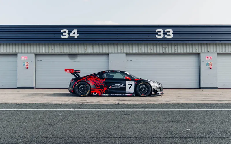 Audi R8 LMS GT3 7