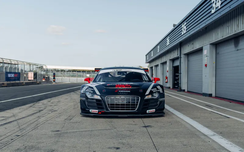 Audi R8 LMS GT3 10