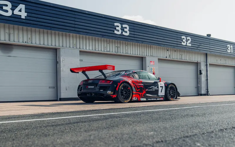 Audi R8 LMS GT3 4