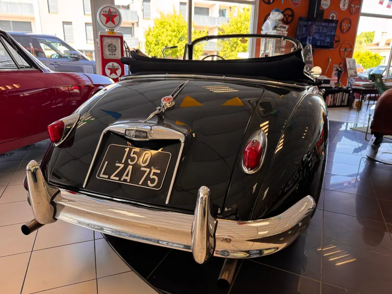 Jaguar XK 150 Cabriolet BVA 11