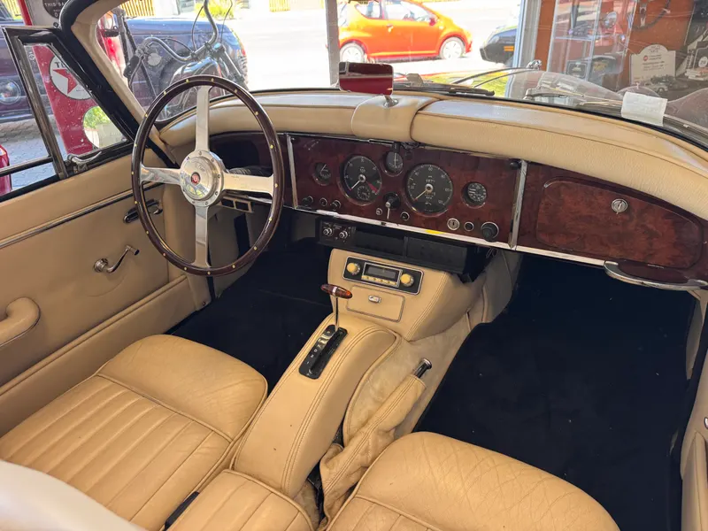 Jaguar XK 150 Cabriolet BVA 9