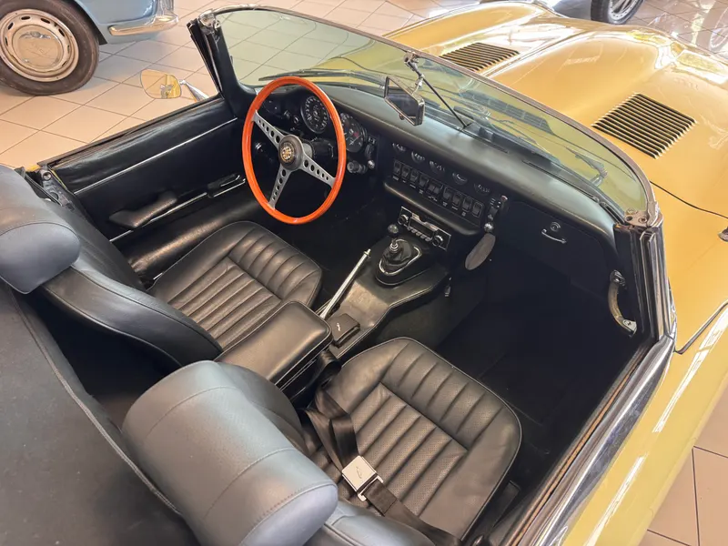 Jaguar Type e cabriolet s2 10