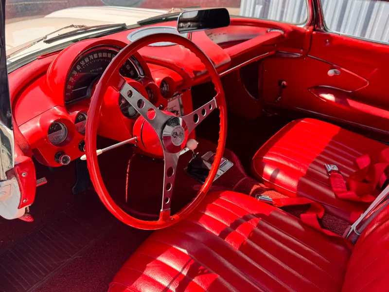 Chevrolet Corvette C1 1960 8