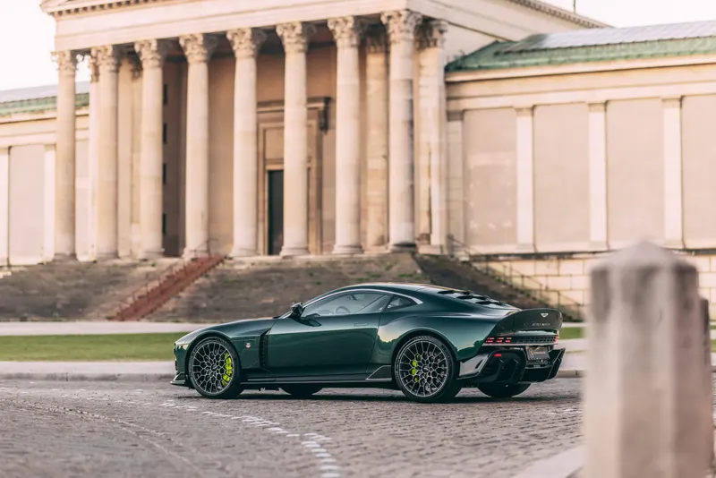 Aston Martin Valour 3
