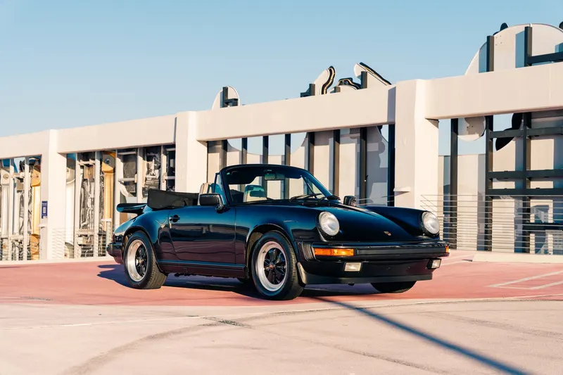 Porsche 911 Cabriolet 25th Anniversary 3