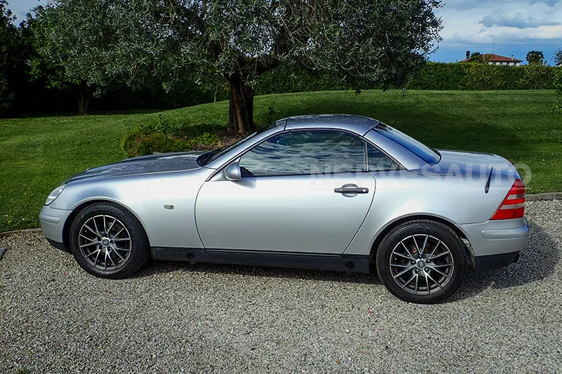 Mercedes-Benz SLK 200 10