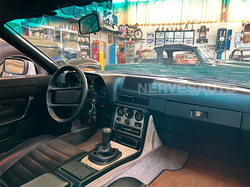 Porsche 944 Coupé 1985 Bianca 9