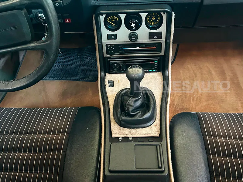 Porsche 944 Coupé 1985 Bianca 11