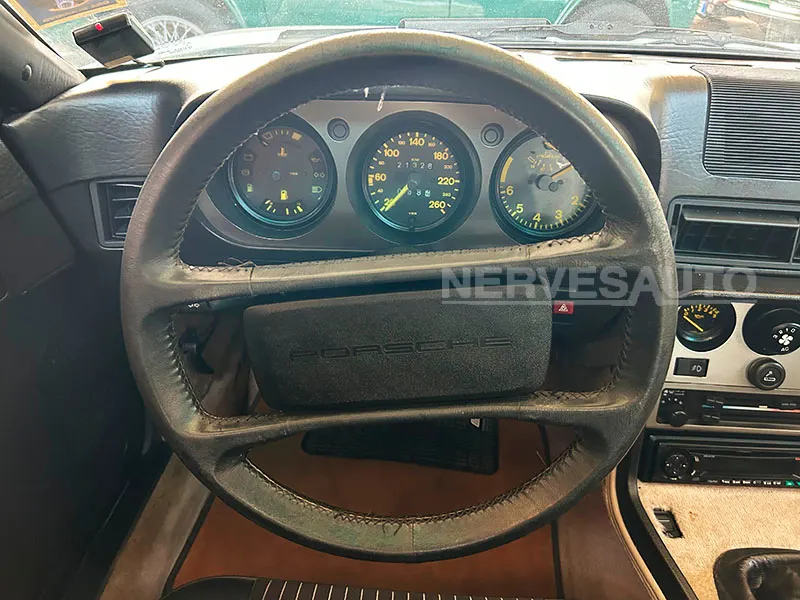 Porsche 944 Coupé 1985 Bianca 10